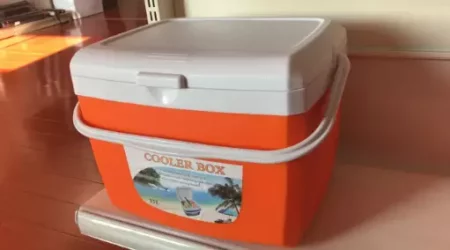 How To Keep Food Hot In A Cooler?