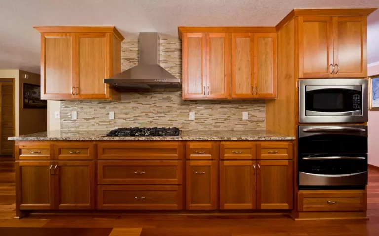 How to clean wood kitchen cabinets