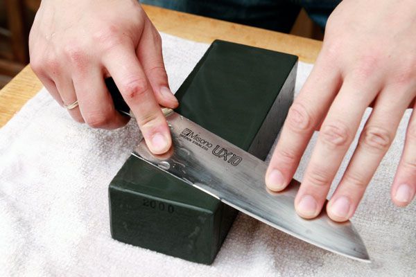 What Grit Whetstone for Kitchen Knives