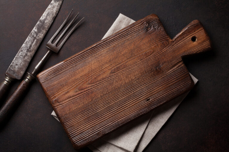 How To Treat A Cutting Board? Sparks Chef
